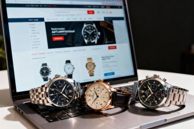 Uhren24.de – Das provisionsfreie Uhrenportal im Fokus